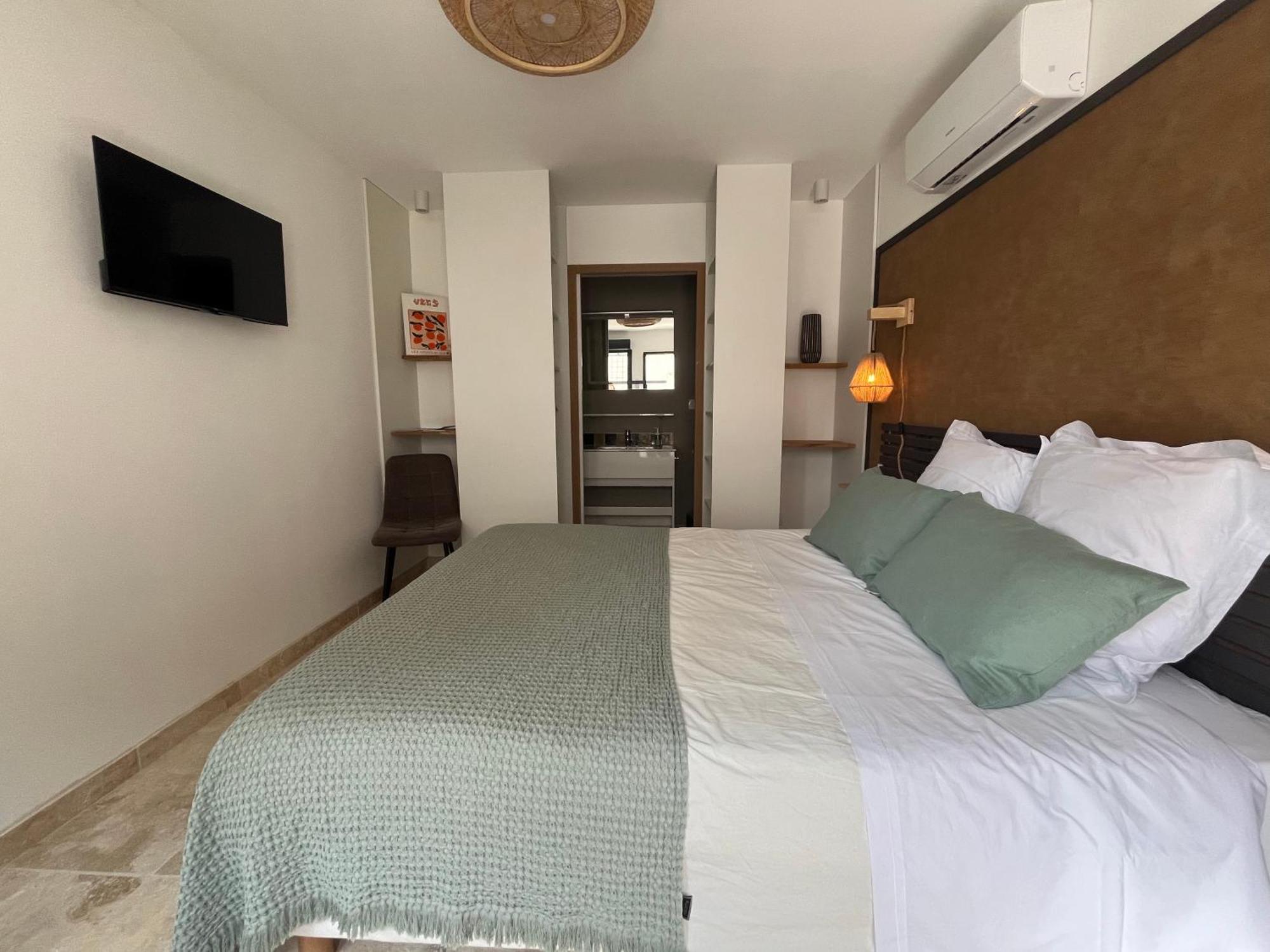 La Maison D'Hamih "Gite Et Chambres D'Hotes 위제 외부 사진